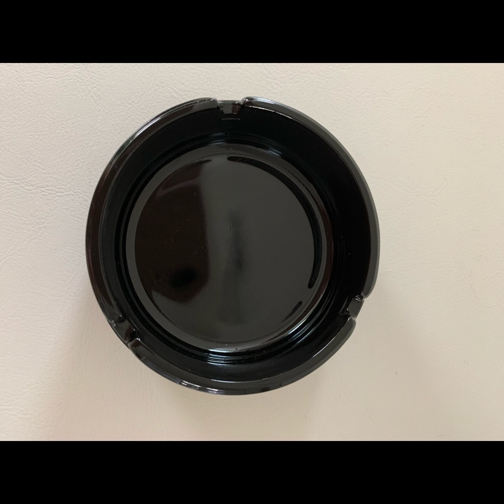 Ashtray - Picture 2 of 5